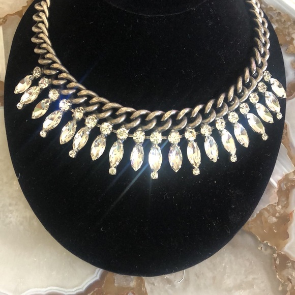 Crystal on Edgy Antiqued Silver Curb Chain Statement Necklace-Boutique - Picture 2 of 6